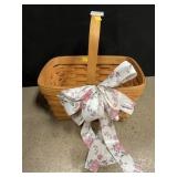 2000 Longaberger Basket