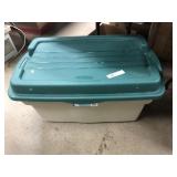 Rubbermaid Storage Tote
