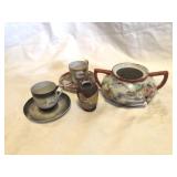 4 Pieces of Oriental Style Porcelain