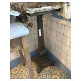 Vintage Wooden Pedestal Style Plant/Candle Stand