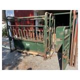 Big Valley Cattle Chute with Sliding Gate