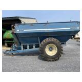 Kinze 640 Grain Cart