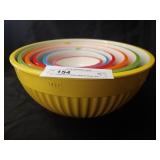 6 Pc Graduated Plastic Mixing Bowl Set
