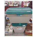 2 Storage Totes