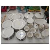 Lenox Solitaire Pattern Chinaware