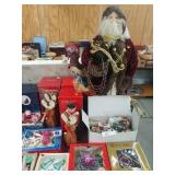 Seasonal Decor And Figurines