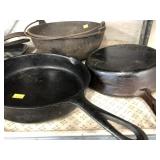 2 Cast Iron Frying Pans W Kettle