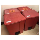 4 Med. Red Step-on Rubbermaid Trash Can
