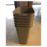 6 Heavy Duty Trash Cans