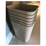 6 Heavy Duty Trash Cans