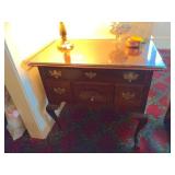 5-Drawer Cherry Queen Anne Style Chest w/Glass Top