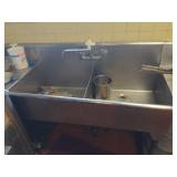 Stainless Steel 48" 2-Bay Sink w/Faucet