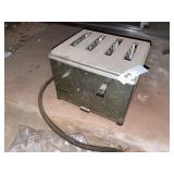 (2) 4-Slice Toaster