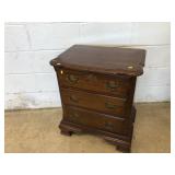 Mahogany 3-Drawer Nightstand