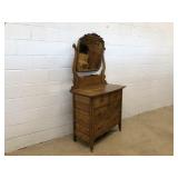 Oak 4-Drawer Dresser w/ Mirror