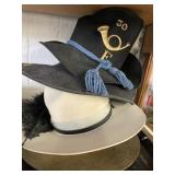 (4) Contemporary Hats