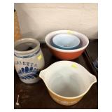 4 Pcs. Vintage Pyrex & Marietta Crock