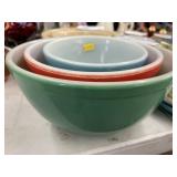 Pyrex Nesting Bowls