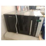 Emerson Countertop Microwave
