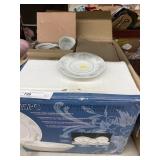 45Pc. Lynn Chinaware Set