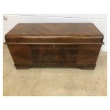 Lane Waterfall Style Blanket Chest