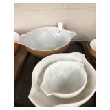 3 Vintage Pyrex Bowls