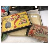 Vtg. Knapp Electric Questioner & Paint/Sketch