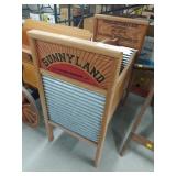 Sunnyland Magazine Rack w/ Washboards