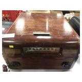 RCA Victor Record Player/Radio