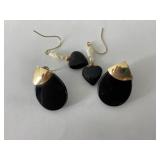 2 Pr. 14K Earrings