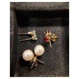 3 Pr. 14K Earrings