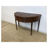 Hepplewhite Flip Top Game Table