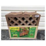 Lattice Border Fence- 19.5 ft.