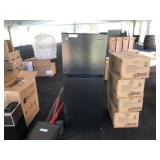 Danby Apartment Size Refrigerator/Freezer