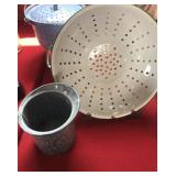 Agate Colander & Measuring Cup