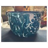 Green Swirl Agate Berry Bucket