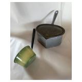 Gray Agate Heart-shaped Pot w/ Lid & Green Ladle
