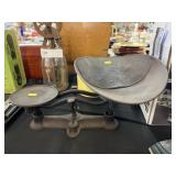 Primitive Countertop Scale Primitive Countertop Scale