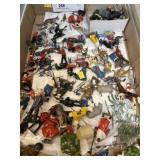 Vintage Cast Metal Figurines Vintage Cast Metal Figurines