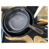 Wagner and Unsigned Frying Pans Wagner and Unsigned Frying Pans