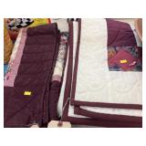 Contemporary Quilt with Wall Hanging Contemporary Quilt with Wall Hanging