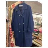 (2) Vintage Ladies Wool Coats (2) Vintage Ladies Wool Coats
