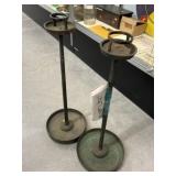(2) Oriental Brass Crafted Candleholders (2) Oriental Brass Crafted Candleholders