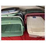 (5) Storage Totes and 4 Lids (5) Storage Totes and 4 Lids
