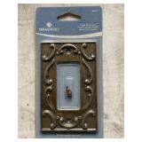 (7) Cases of Outlet Covers