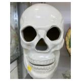 Art Pottery Skull
