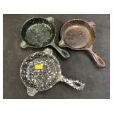 (3) Wagner Enameled Ash Trays