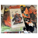 Grouping of Vintage Die Cuts & Decor