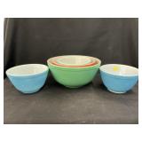 (5) Pyrex Mixing Bowls