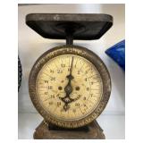 Vintage 25 Pound Scale